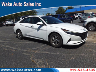 Used 2021 Hyundai Elantra SE image 1