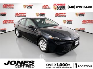 Certified 2025 Toyota Camry LE image 1
