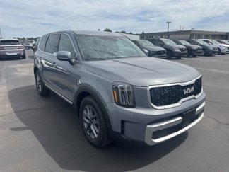 Used 2024 Kia Telluride LX image 1
