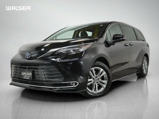 Used 2024 Toyota Sienna Platinum image 1