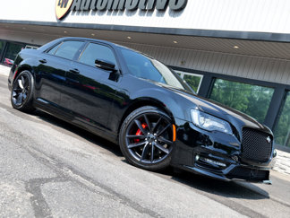 Used 2023 Chrysler 300 C image 1