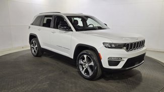 Used 2023 Jeep Grand Cherokee Limited image 1