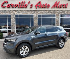 Used 2023 Kia Sorento LX image 1
