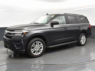 Used 2024 Ford Expedition XLT image 1