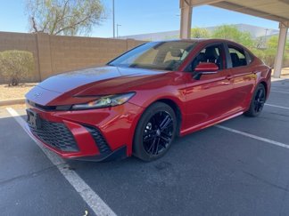 Used 2025 Toyota Camry SE image 1