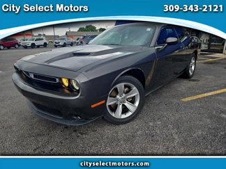 Used 2021 Dodge Challenger SXT image 1