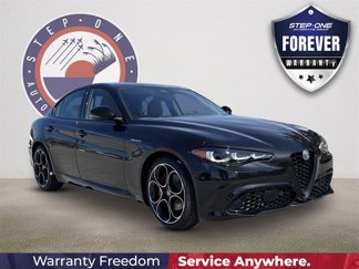 New 2025 Alfa Romeo Giulia image 1