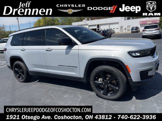 Used 2022 Jeep Grand Cherokee L Laredo image 1