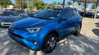 Used 2018 Toyota RAV4 XLE image 1