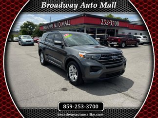 Used 2020 Ford Explorer XLT image 1