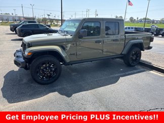 New 2025 Jeep Gladiator Sport image 1