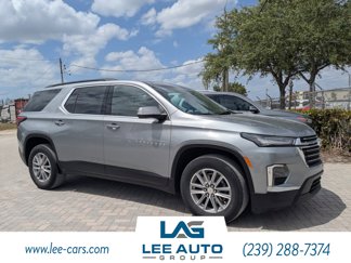 Used 2023 Chevrolet Traverse LT image 1