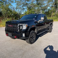 Used 2020 GMC Sierra 2500 AT4 w/ AT4 Premium Package image 1