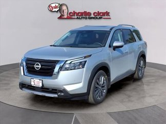 New 2025 Nissan Pathfinder SL w/ SL Premium Package image 1
