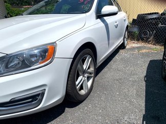 Used 2014 Volvo S60 T5 image 1