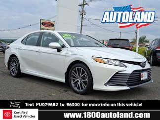 Certified 2023 Toyota Camry XLE image 1