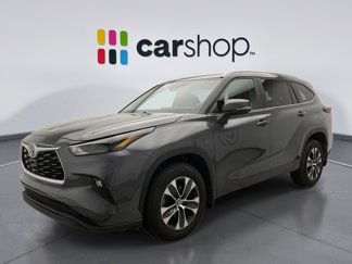 Used 2024 Toyota Highlander XLE image 1