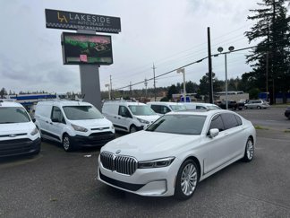 Used 2022 BMW 740i image 1