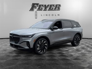 New 2025 Lincoln Nautilus Reserve image 1