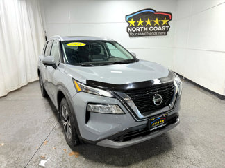 Used 2021 Nissan Rogue SV image 1