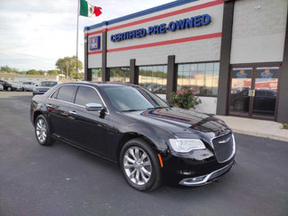 Used 2020 Chrysler 300 Limited image 1