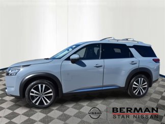 New 2025 Nissan Pathfinder Platinum image 1