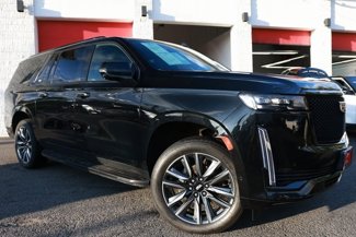 Used 2021 Cadillac Escalade ESV Sport Platinum image 1