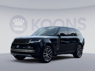 Used 2025 Land Rover Range Rover SE image 1