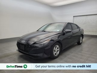 Used 2022 Hyundai Elantra SE image 1