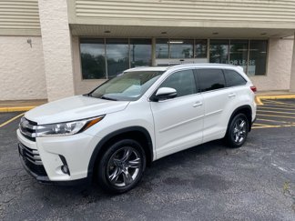 Used 2017 Toyota Highlander Limited Platinum image 1