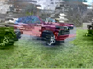 New 2025 Chevrolet Suburban Premier image 1