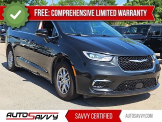 Used 2024 Chrysler Pacifica Touring-L image 1