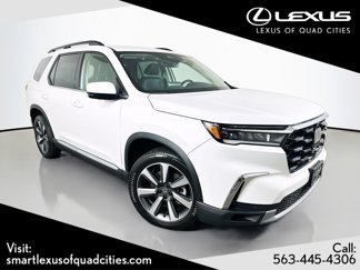 Used 2024 Honda Pilot Elite image 1