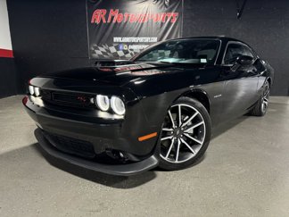 Used 2022 Dodge Challenger R/T w/ Plus Package image 1
