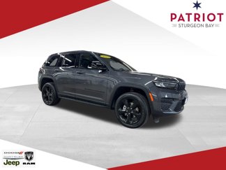 New 2025 Jeep Grand Cherokee Altitude image 1