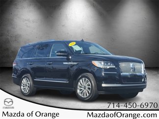 Used 2024 Lincoln Navigator Premiere image 1