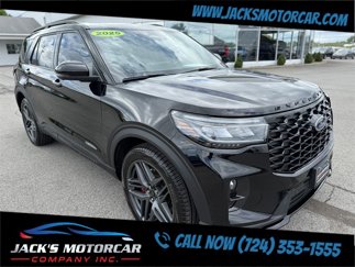 Used 2025 Ford Explorer ST image 1