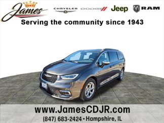 Used 2023 Chrysler Pacifica Limited image 1