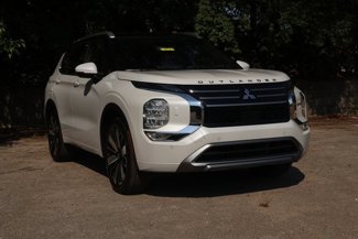 New 2025 Mitsubishi Outlander SEL image 1