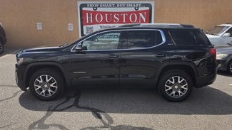 Used 2023 GMC Acadia SLT image 1