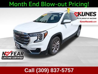 Used 2023 GMC Terrain SLT image 1
