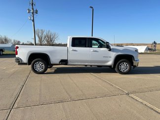 Used 2021 Chevrolet Silverado 3500 LT image 1
