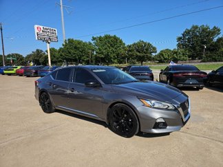 Used 2022 Nissan Altima 2.5 SR w/ Midnight Edition Package image 1