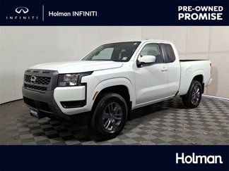 Used 2025 Nissan Frontier SV image 1