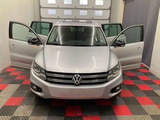 Used 2017 Volkswagen Tiguan Sport image 1
