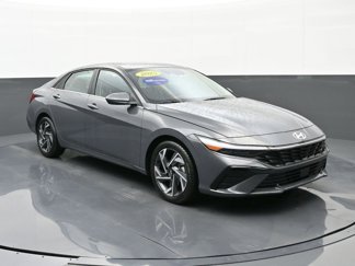 Certified 2025 Hyundai Elantra SEL image 1