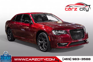 Used 2020 Chrysler 300 Touring L w/ Quick Order Package 2EF image 1