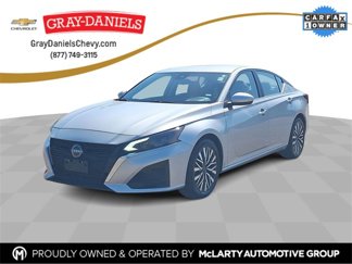 Used 2023 Nissan Altima 2.5 SV image 1