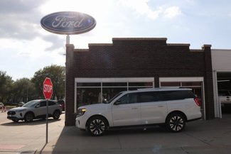New 2025 Ford Expedition Max Platinum image 1