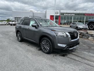 New 2025 Nissan Pathfinder SL w/ SL Premium Package image 1